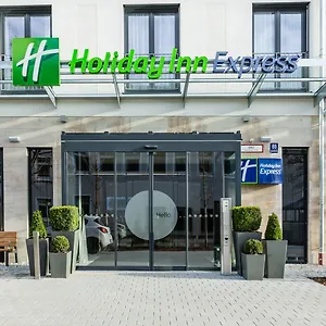 Holiday Express - City East By Ihg מלון