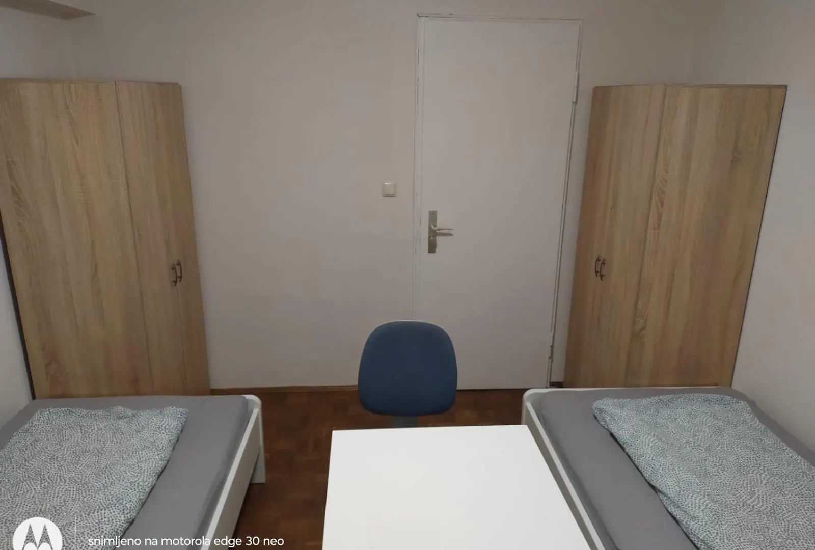 K3 Rg, Zentrale Lage, Schoene 2 Zimmer, Voll Ausgestattet! Mnichov 0*,  Německo
